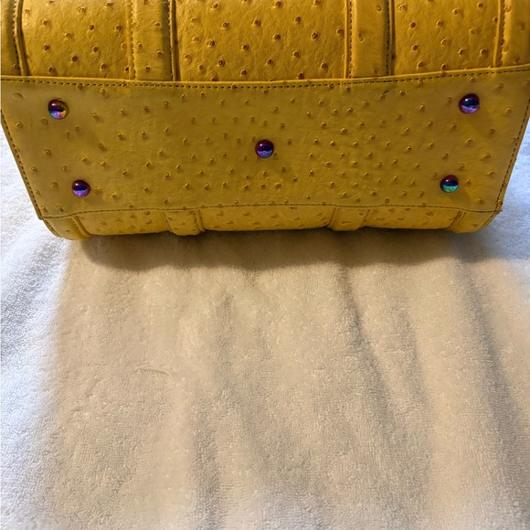 Sassy Jones Mustard Yellow Textured Bag - Picture 3 of 4